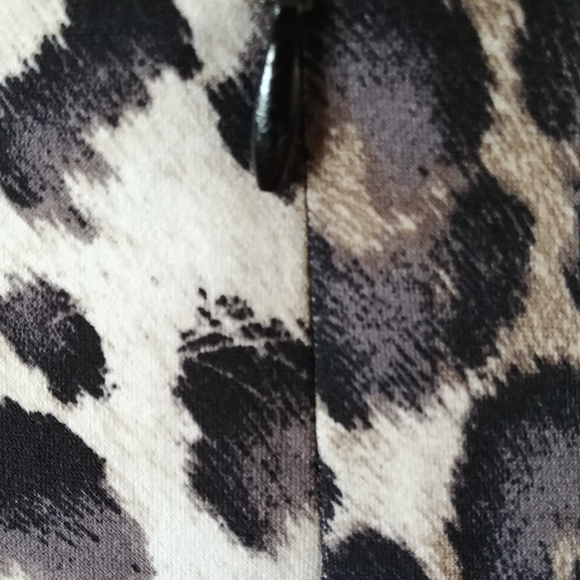 Great condition like new  dress size 12 "JONES & CO" - Picture 5 of 6